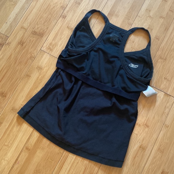 Reebok women’s tank top black w built in bra - Picture 9 of 9